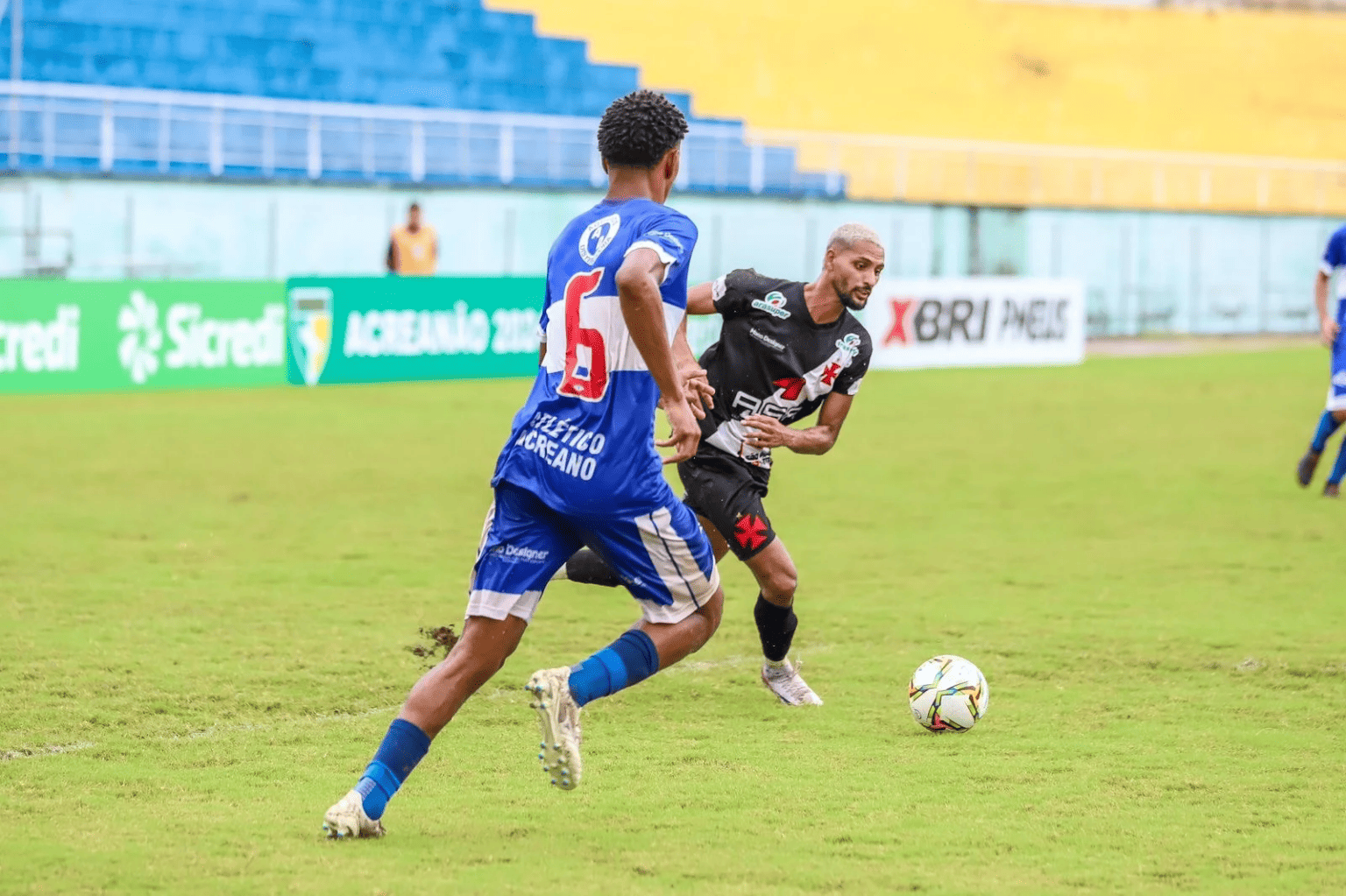 Vasco goleia o Atlético e aumenta as chances de classificação