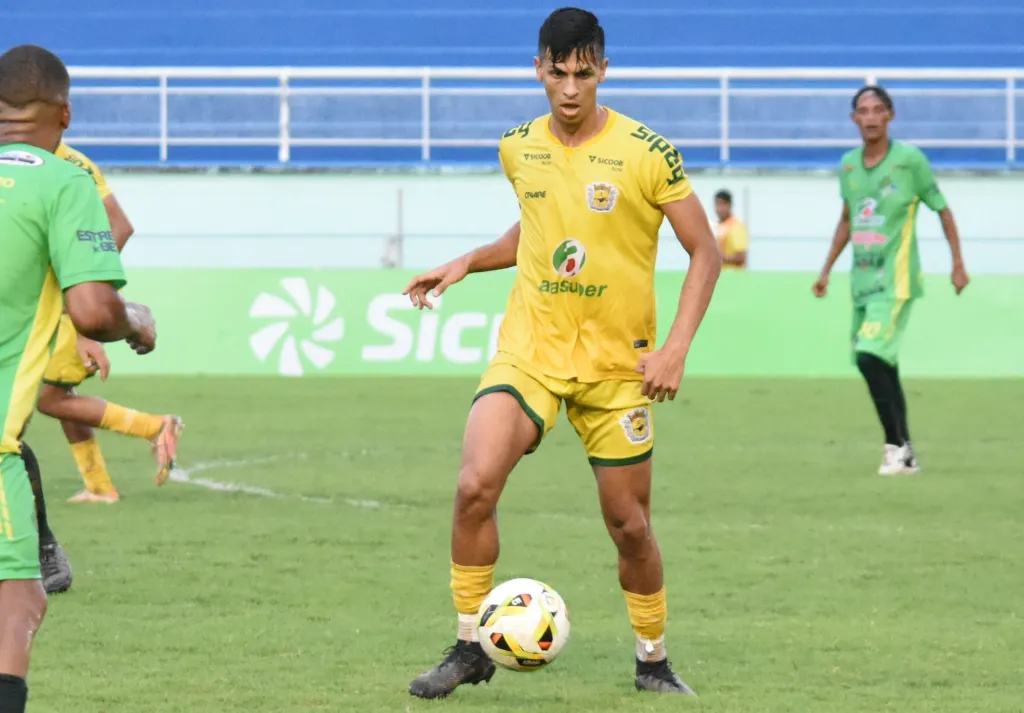 Menino Acriano Pedro Henrique viaja para ÁSIA  Assinar Contrato com o futebol  da Malásia