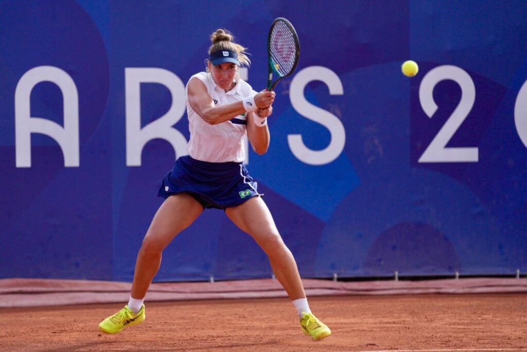 Bia Haddad fatura única vitória do tênis brasileiro em Paris-2024; Monteiro, Wild e Laura caem