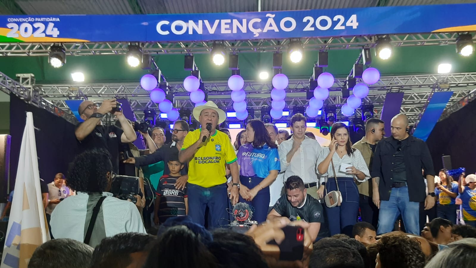 Bocalom chora durante a convenção partidária: ‘nunca tive tanta gente me apoiando’