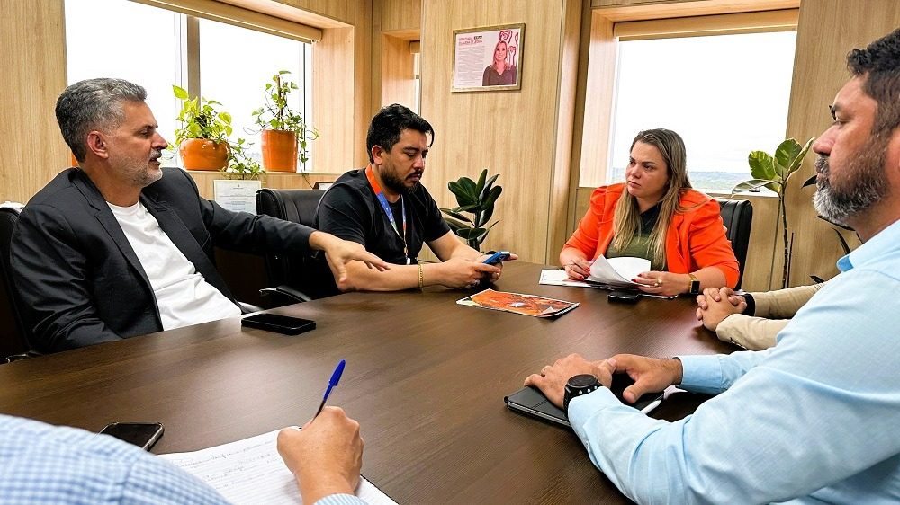 Cláudia de Jesus apresenta à SESAU propostas para desafogar e humanizar a saúde em Rondônia