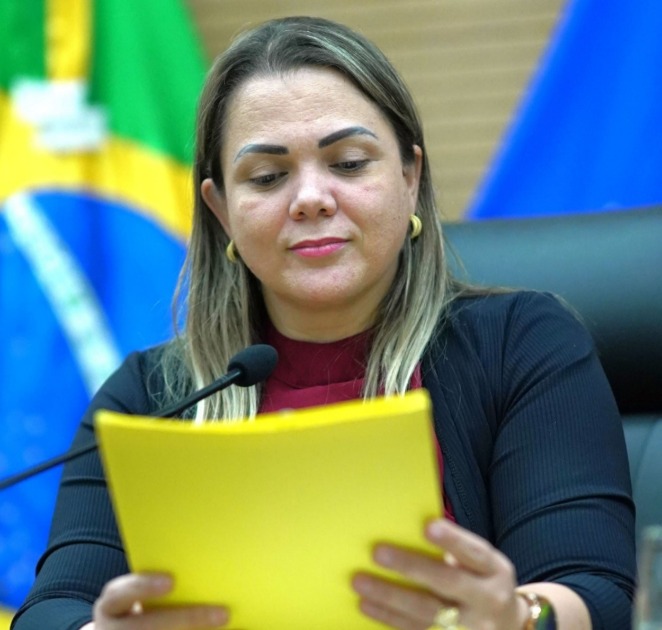 Cláudia de Jesus articula contratação de mais médicos para saúde de Rondônia