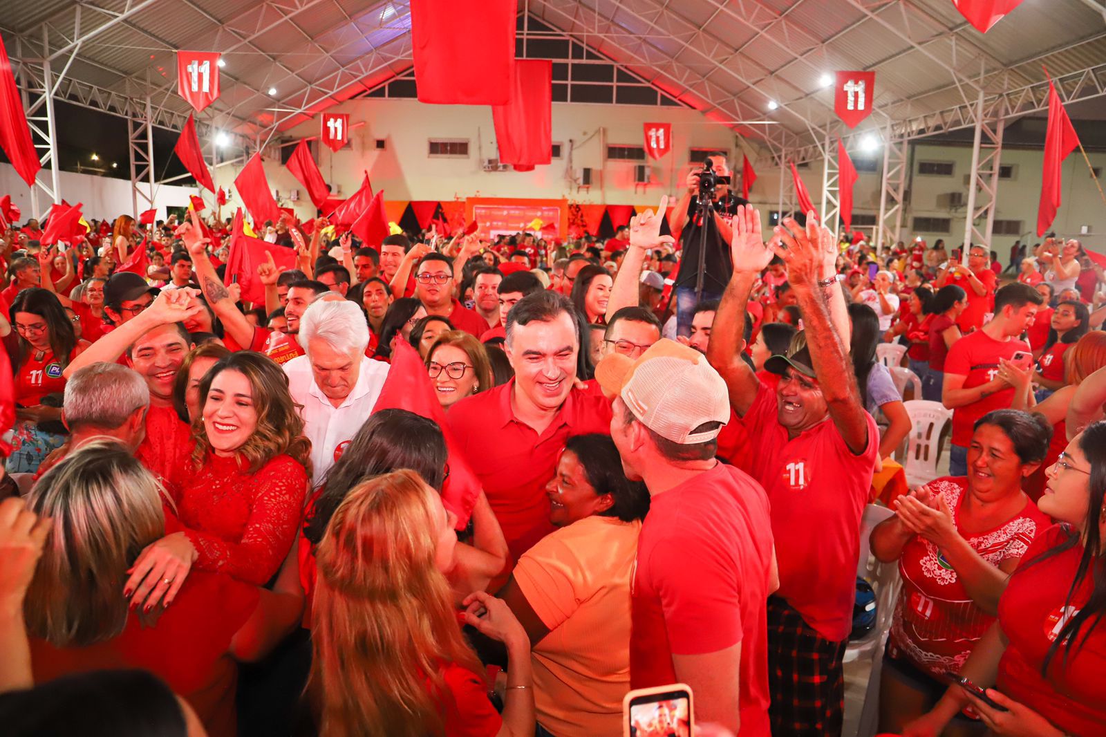 Leonardo Rêgo apresenta vice e anuncia propostas em convenção que lançou sua candidatura em Pau dos Ferros