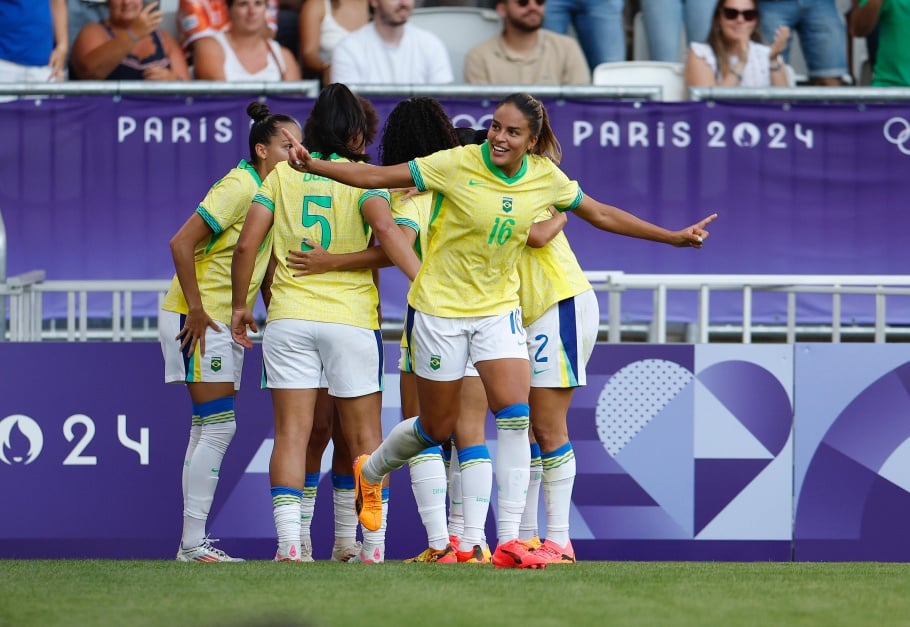 Marta brilha e Brasil vence Nigéria em estreia na Olimpíada de Paris-2024