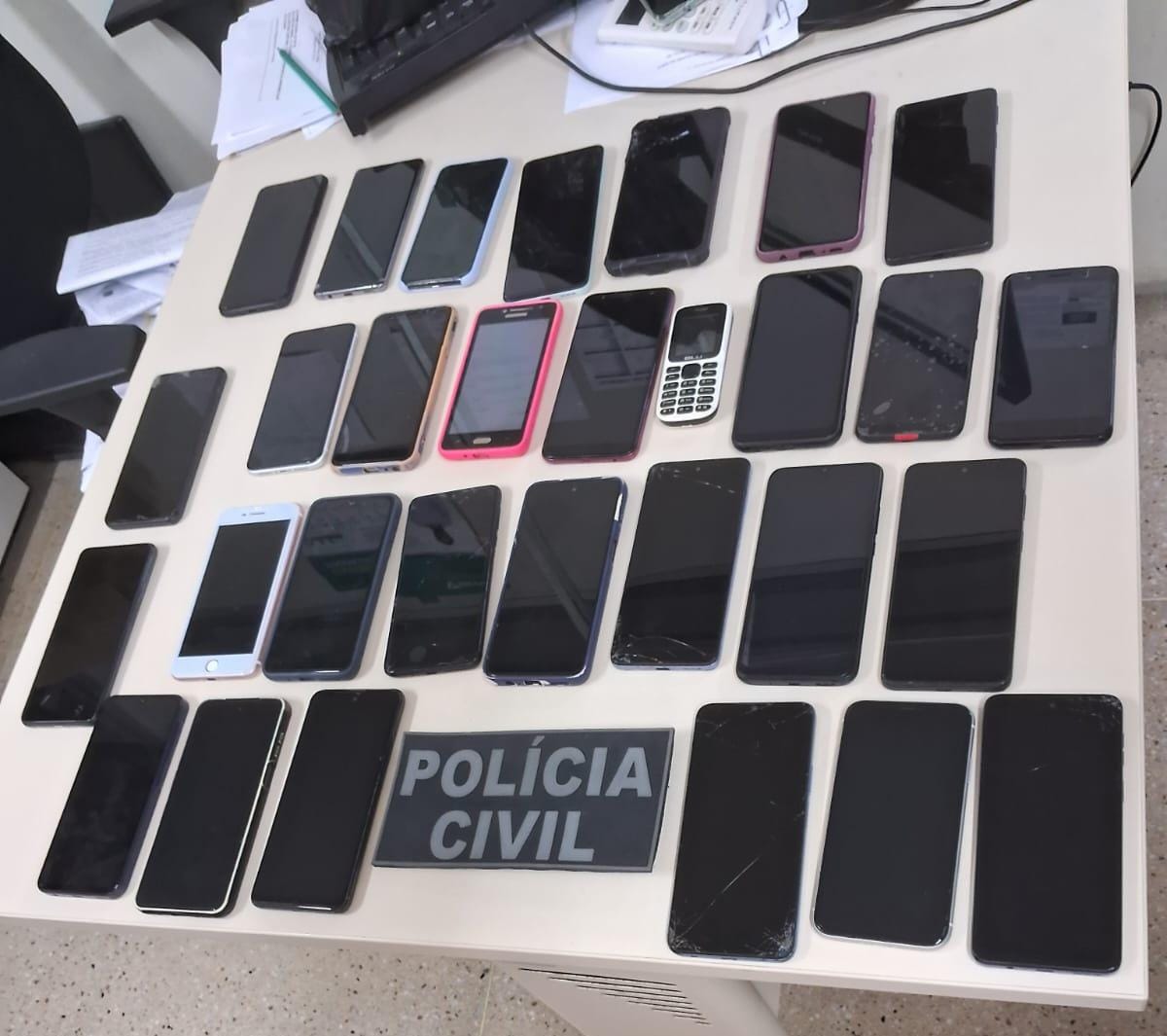 Polícia recupera 31 celulares roubados na zona Norte de Natal; saiba como vítima deve proceder