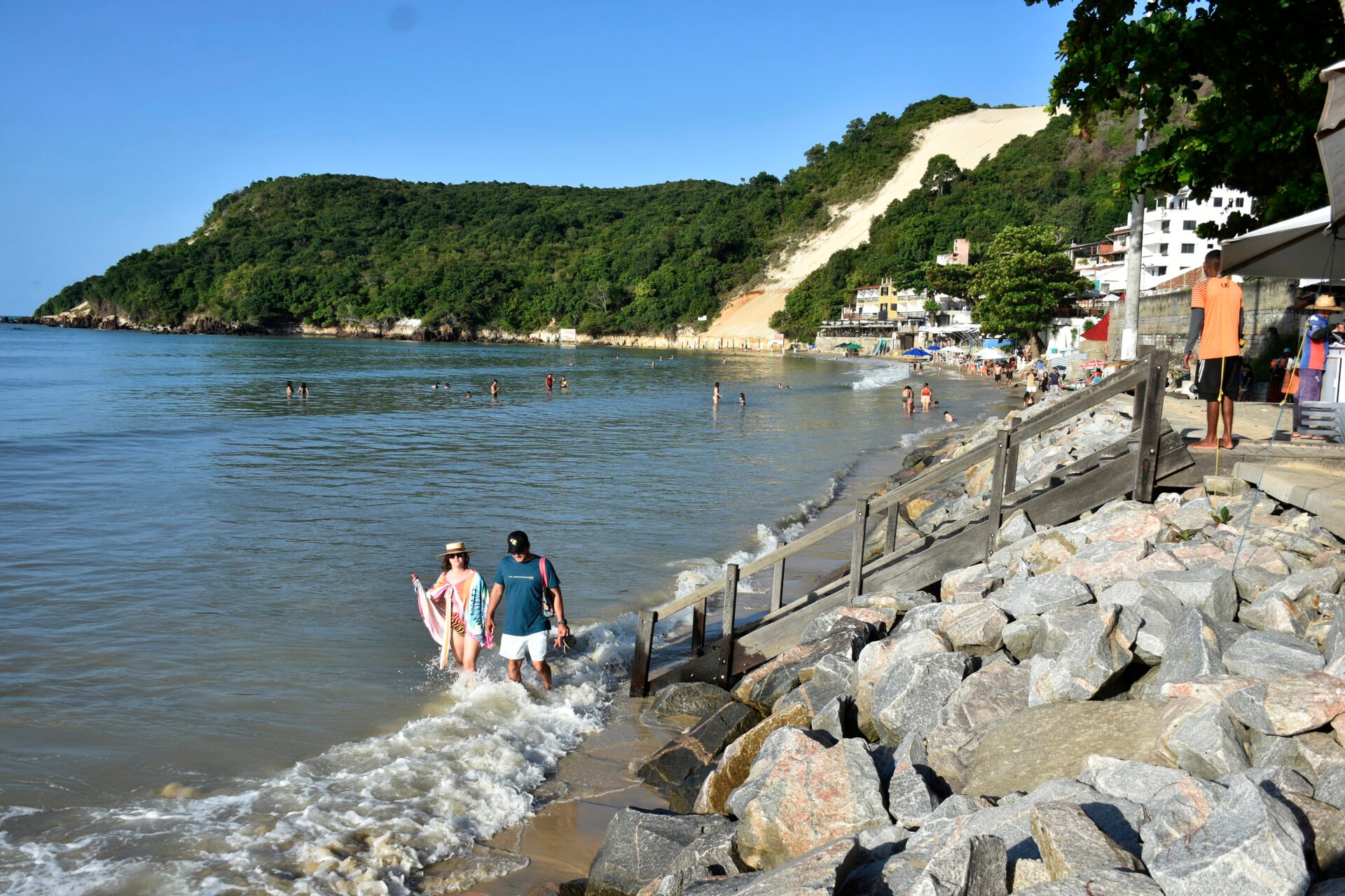 Prefeitura repudia recomendação do MPF sobre obra de engorda em Ponta Negra; entenda