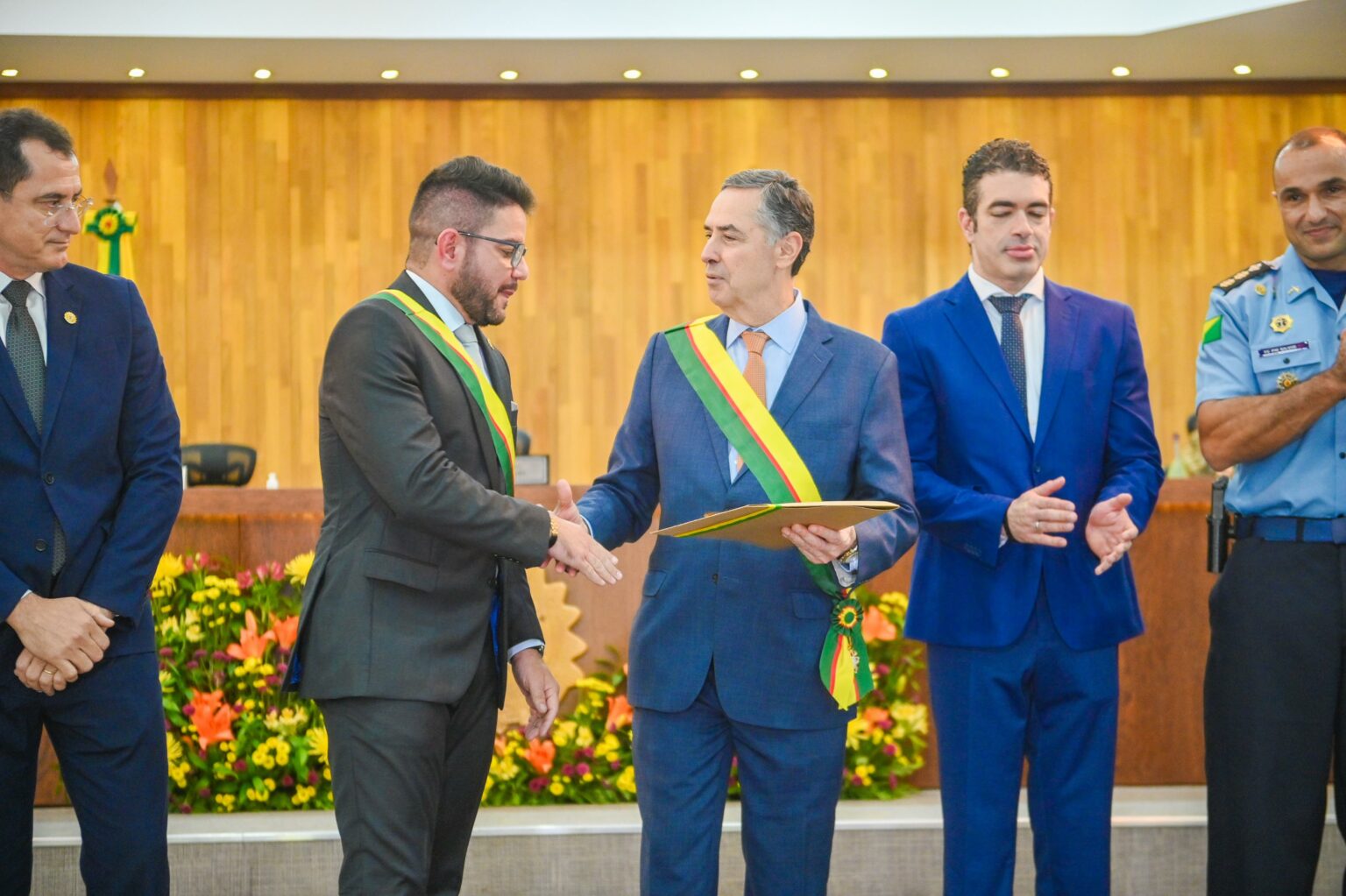 Presidente do Supremo Tribunal Federal palestra e recebe as mais importantes honrarias do governo e do Judiciário acreano