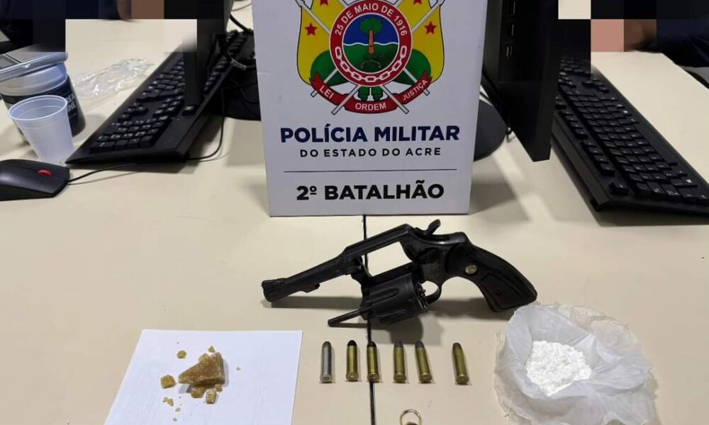 Traficante é preso portando arma de fogo no Vila Acre