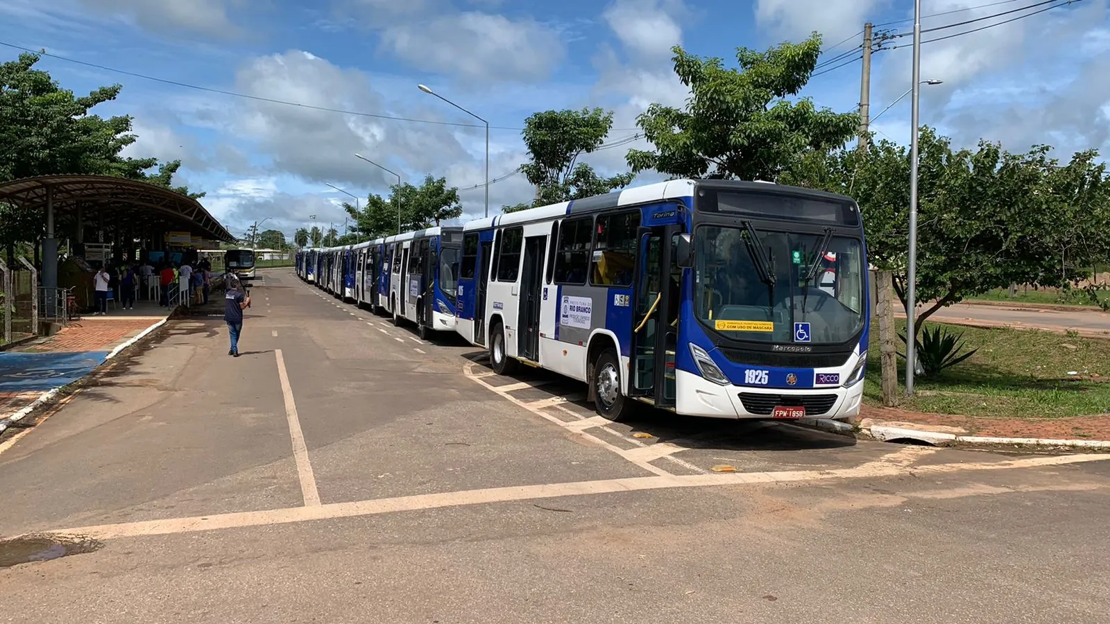 Empresa da RICCO em Rio Branco tem 16 Ônibus Apreendidos pela Justiça de São Paulo