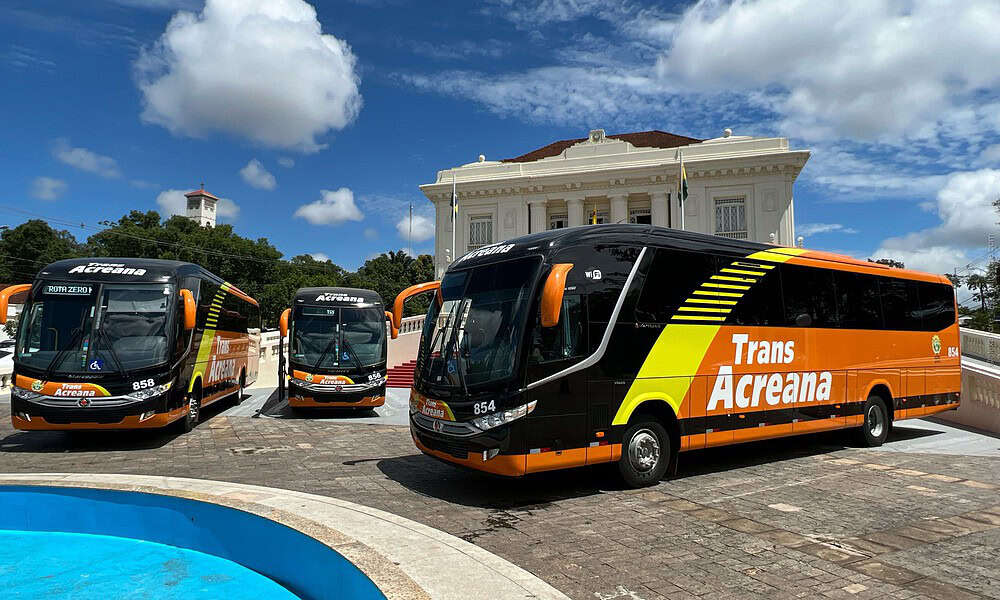 A Trans Acreana está comemorando seu 11º aniversário transportando pessoas para dentro e fora do Acre e do Brasil