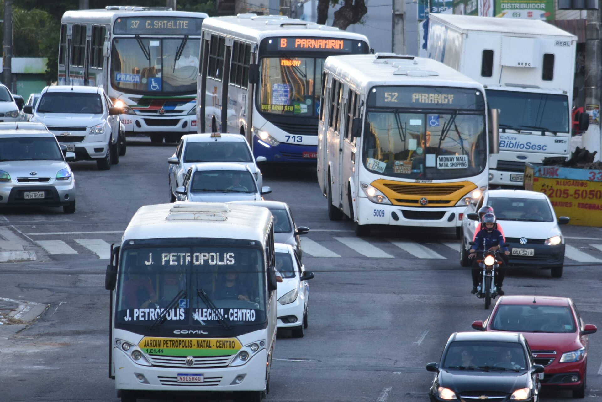 Em nota, FETRONOR defende subsídios para ônibus e explica menor tarifa do VLT