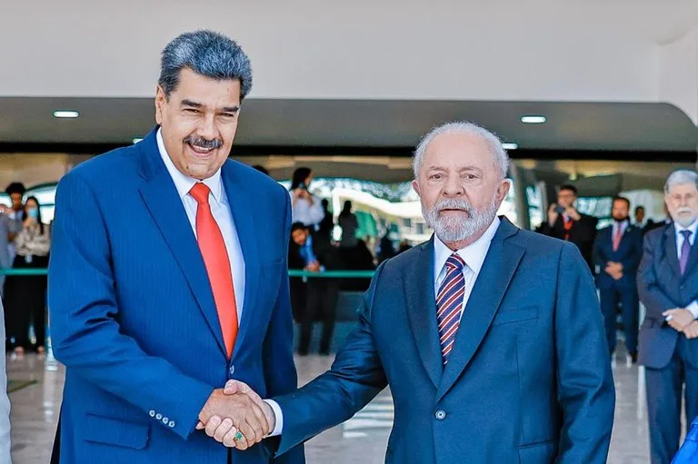 Ex-presidentes da América Latina cobram Lula por eleições na Venezuela