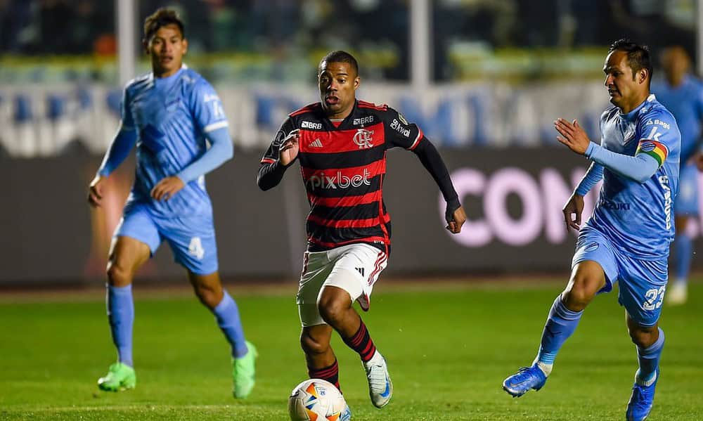 Flamengo perde para o Bolívar mas avança às quartas de final da Libertadores 