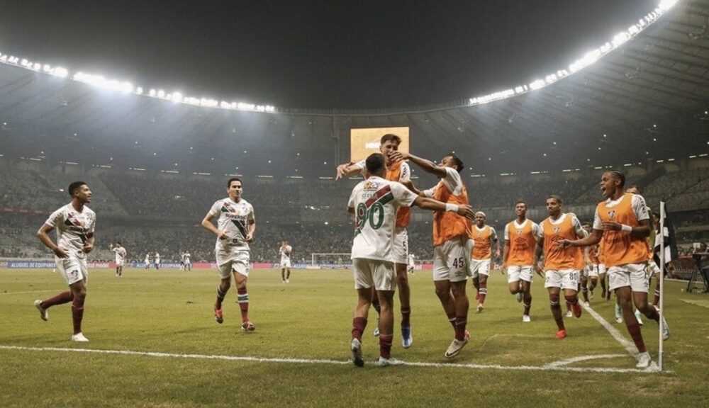 Fluminense vence o Atlético-MG e dorme fora do Z4 no Campeonato Brasileiro