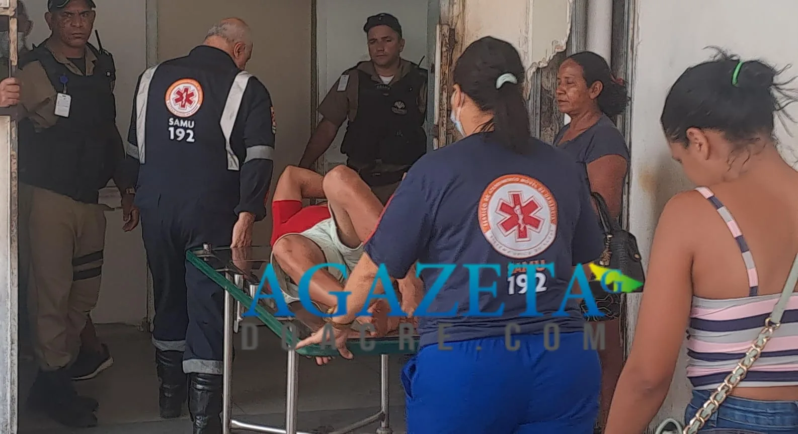 Homem tem coluna lesionada em acidente de trabalho no Bairro Santa Cruz