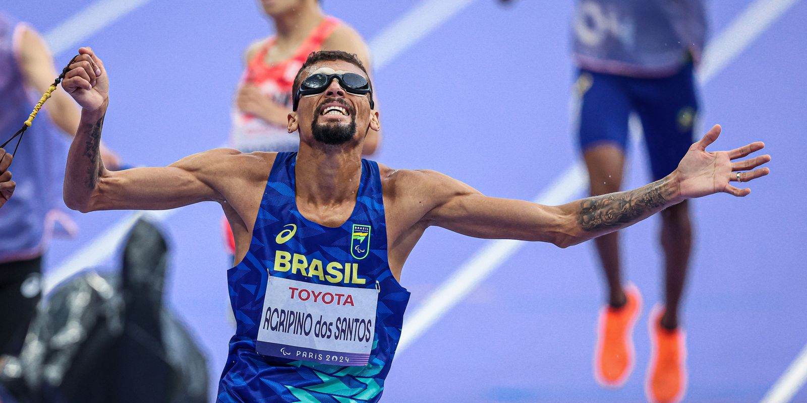 Júlio César Agripino é ouro e bate recorde mundial na corrida dos 5 km