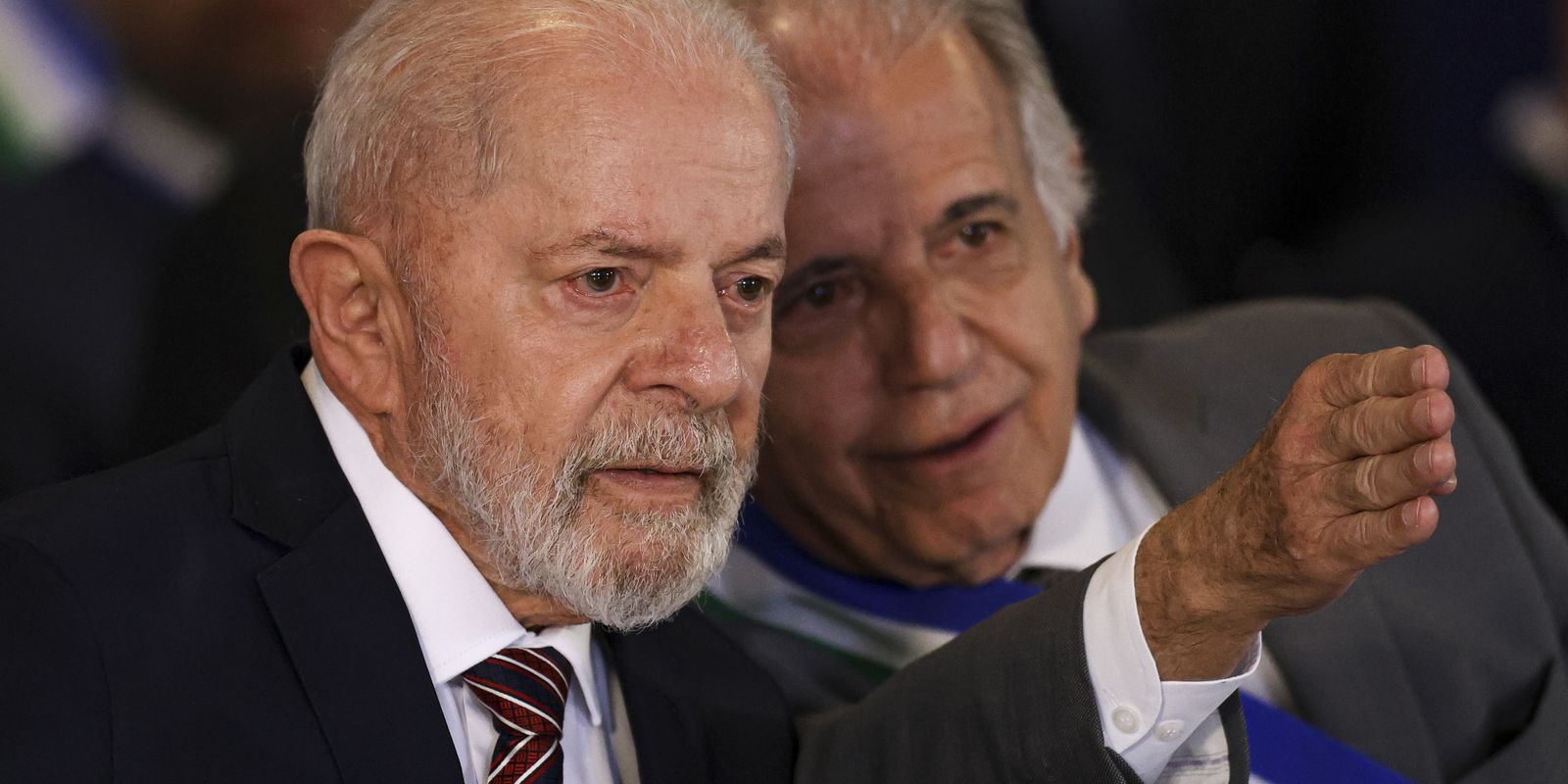 Lula diz que alistamento feminino dará diversidade às Forças Armadas