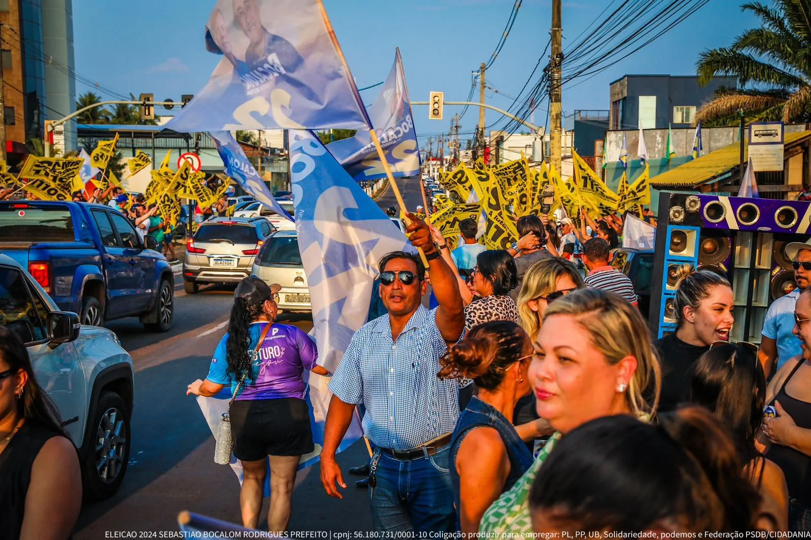 Mesmo com apagão geral, população lota ruas de Rio Branco e multidão participa da inauguração da Casa 22, de Bocalom e Alysson