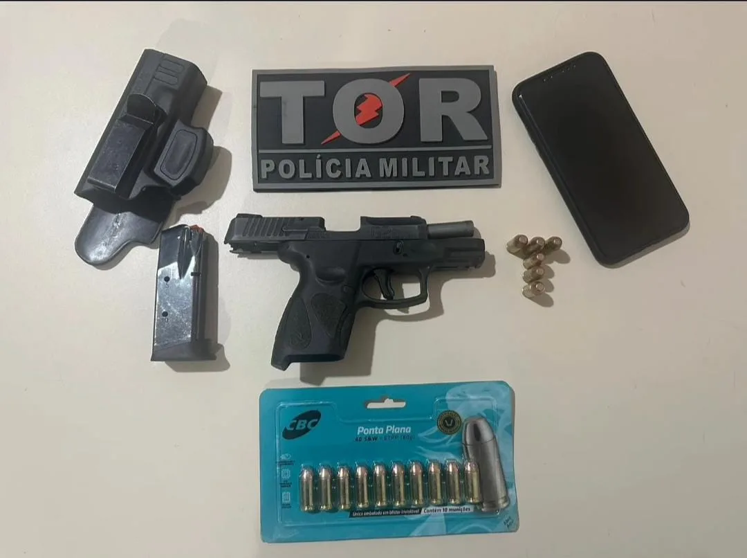 Pistola e munições são apreendidas durante bloqueio na RR-325