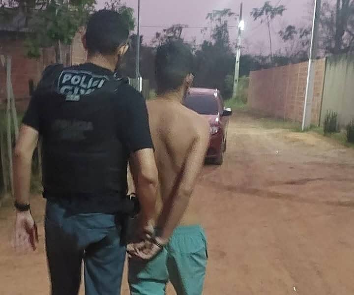 Polícia prende membro de grupo criminoso acusado de roubar caminhonetes e enviar para Cobija