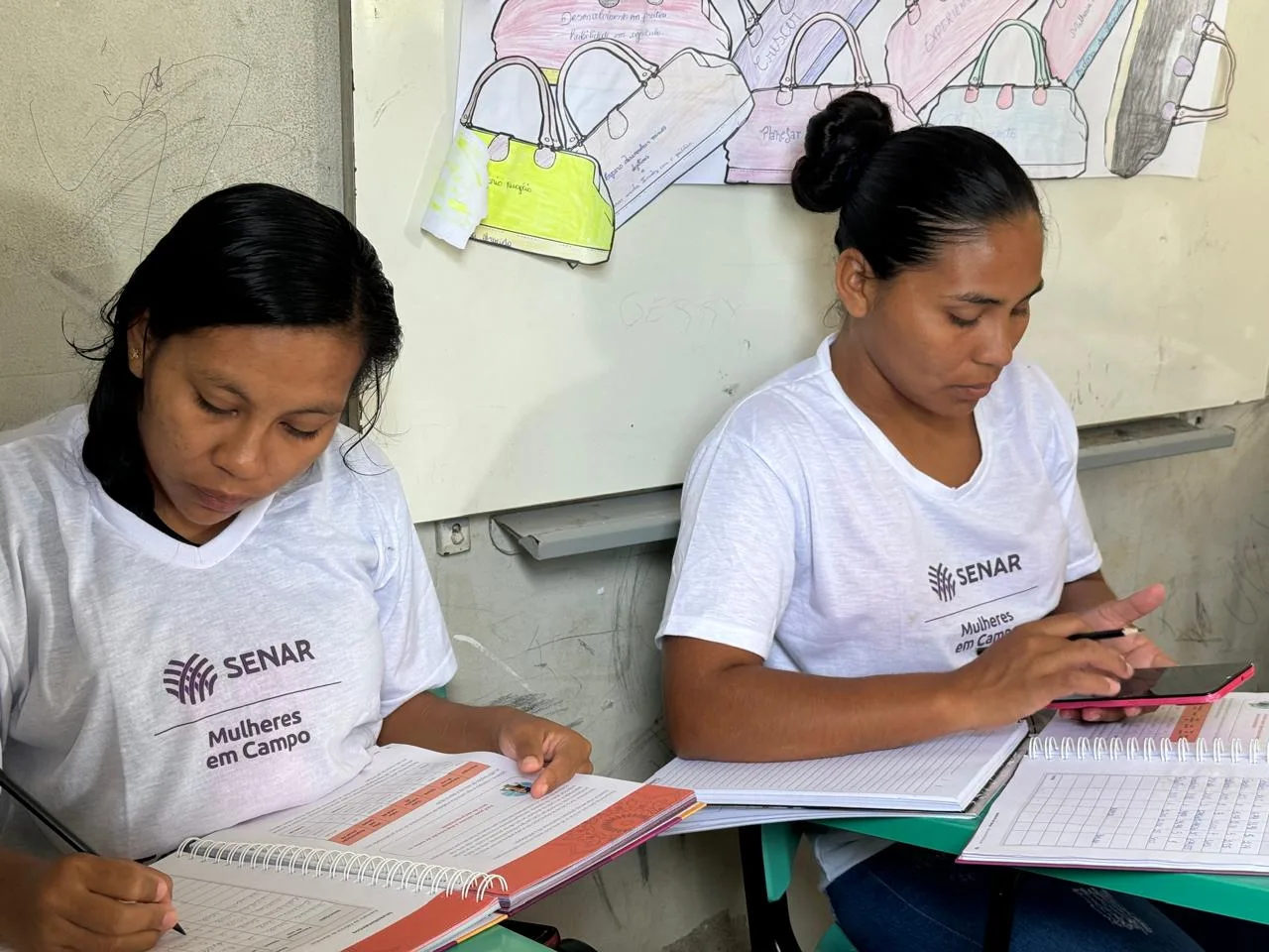 Programa Mulheres em Campo realiza oficinas profissionais na Vicinal do Bom Intento