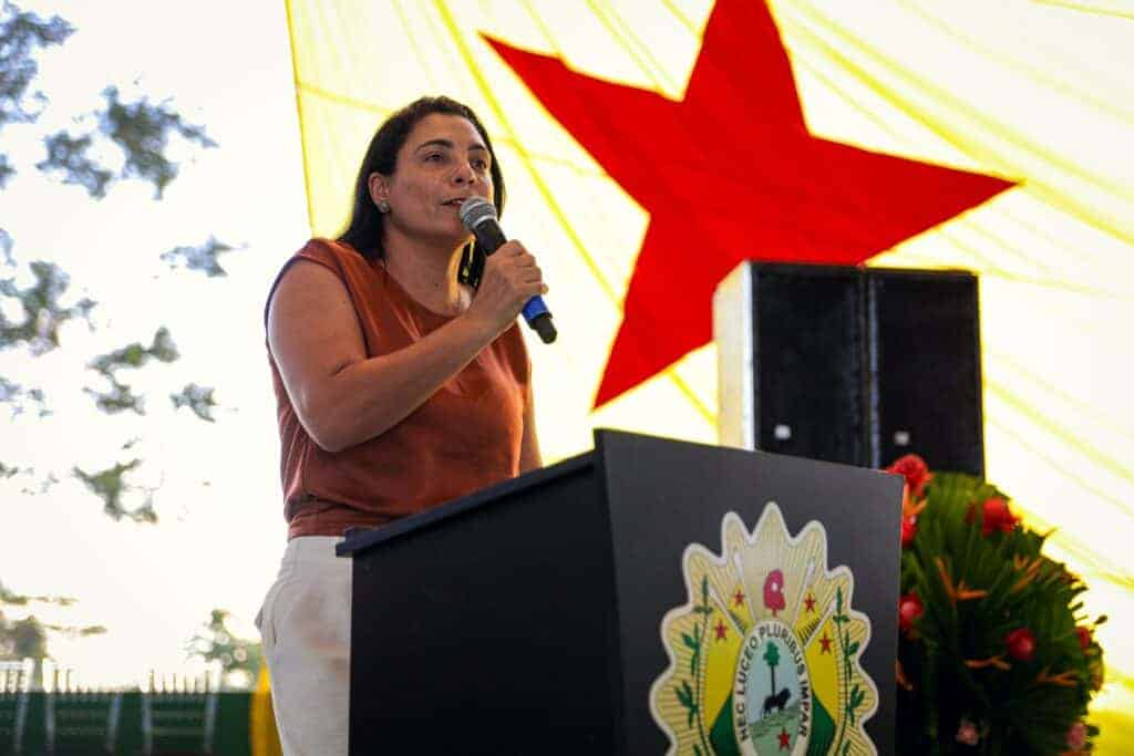 Rosana Gomes oficializa candidatura à reeleição em Senador Guiomard