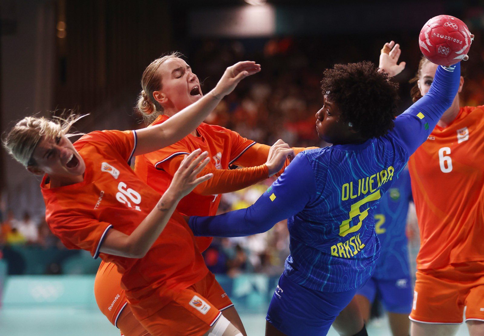 Seleção feminina de handebol perde 3ª seguida em Paris e Holanda faz 31 a 24