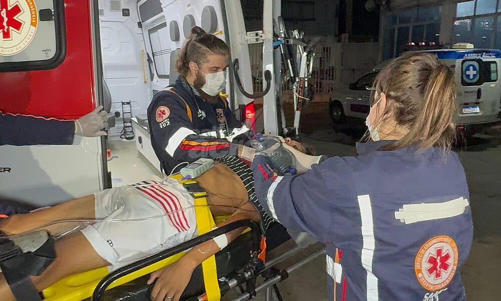 Adolescente de 13 anos é brutalmente agredido ao cobrar pensão alimentícia em Rio Branco