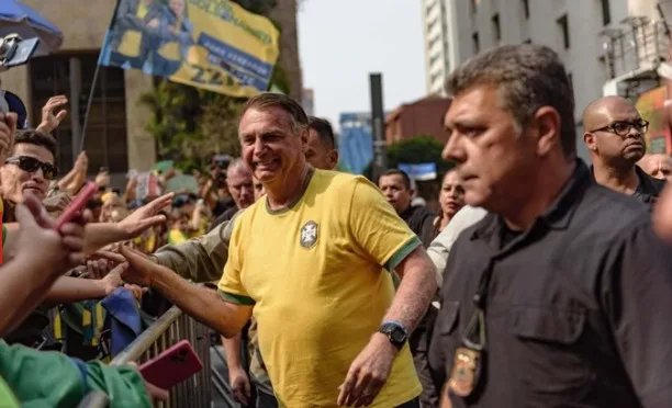 Bolsonaro diz que Moraes faz “mais mal” ao Brasil que Lula