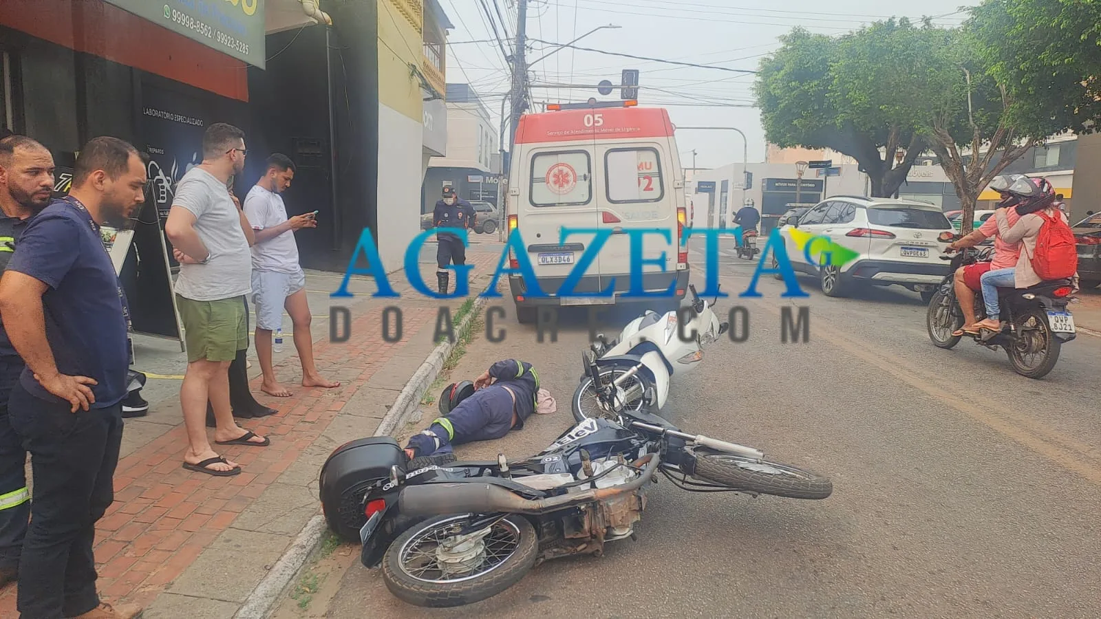 Colisão entre motocicletas deixa um dos pilotos ferido, em Rio Branco