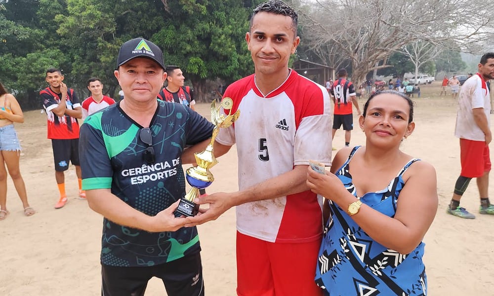 Com apoio da prefeitura de Brasiléia, comunidade finaliza campeonato rural no km 19