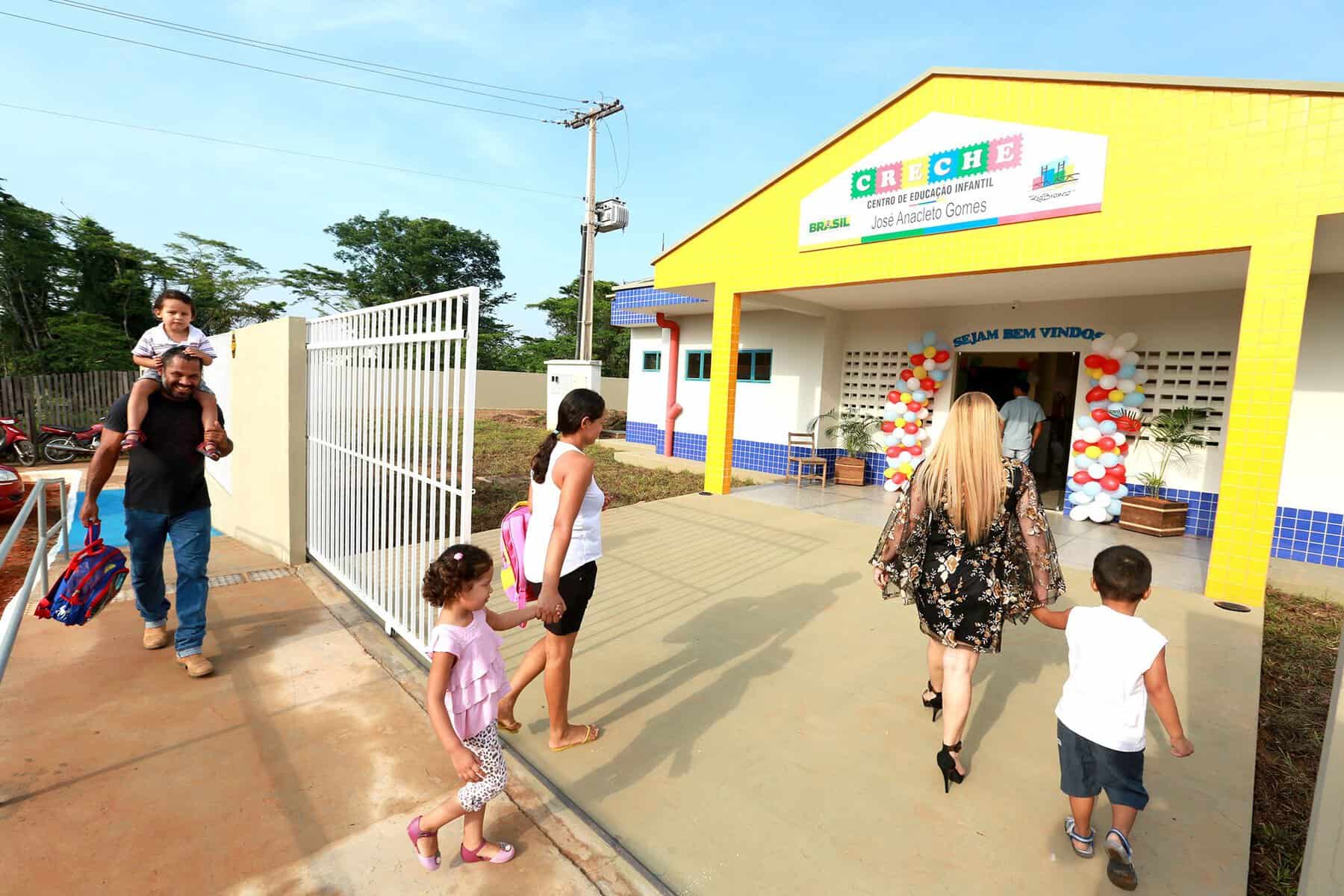 Em Rio Branco, aulas da rede municipal também seguirão suspensas em razão da fumaça