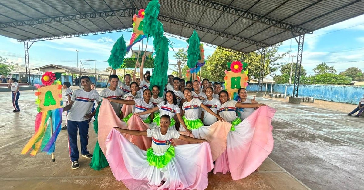 Estudantes apresentam espetáculo ‘Amazônia, Manto Verde da Mátria Brasilis’