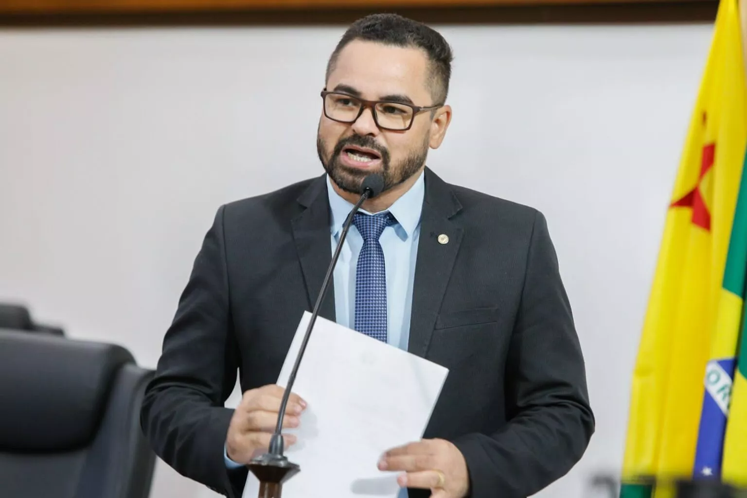 Líder do PL na Aleac, Arlenilson Cunha defende Bocalom na questão da educação