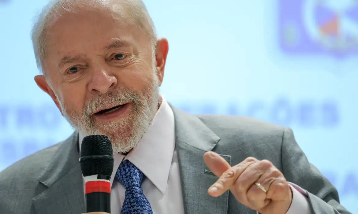 Lula impõe revisão e inovação da segurança