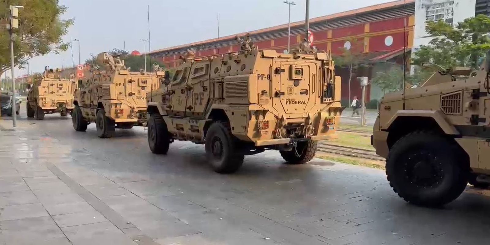 Militar que operou drone lança-granadas para traficante é preso no Rio