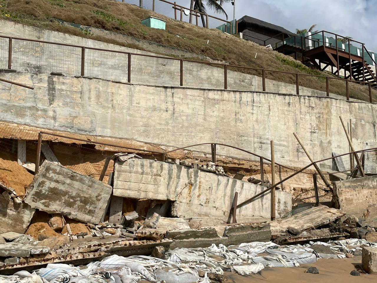 Prefeitura decreta emergência em Ponta Negra e Via Costeira por avanço da maré