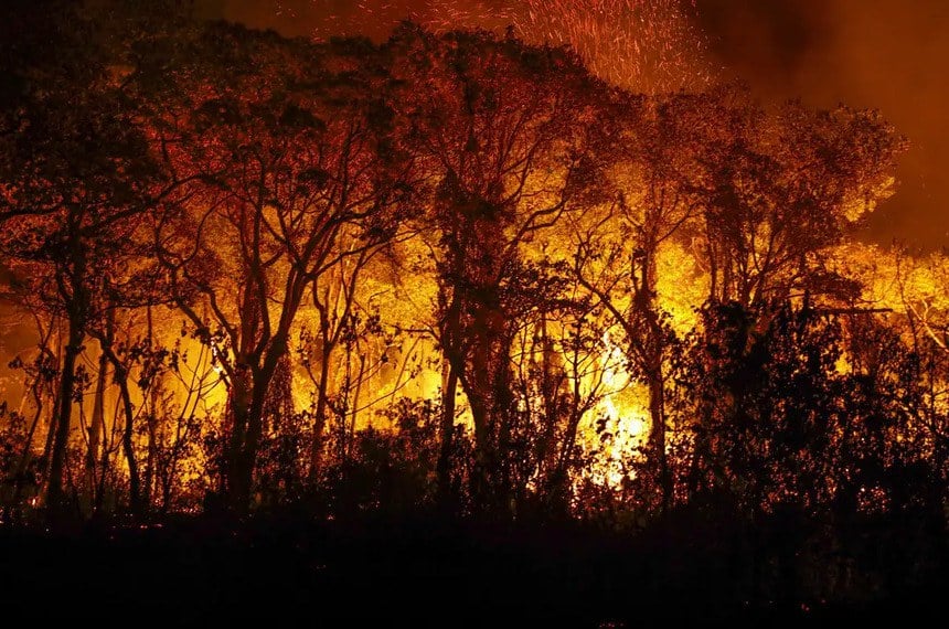 Senadores buscam agravar penas em crimes de incêndio; entenda