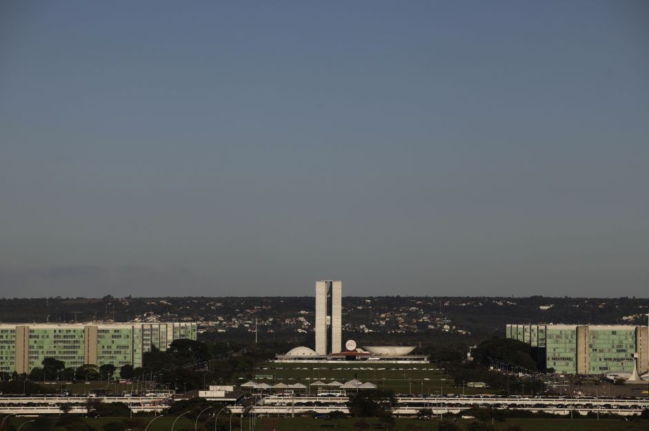 Tributária, dívida dos estados e sabatina do BC: saiba o fica para depois das eleições no Congresso