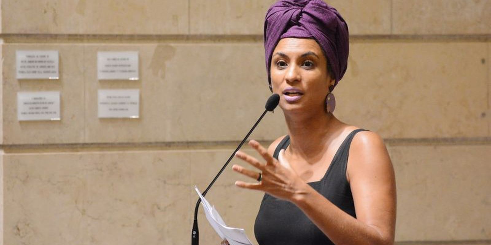 Movimentos sociais fazem homenagem à vereadora Marielle Franco