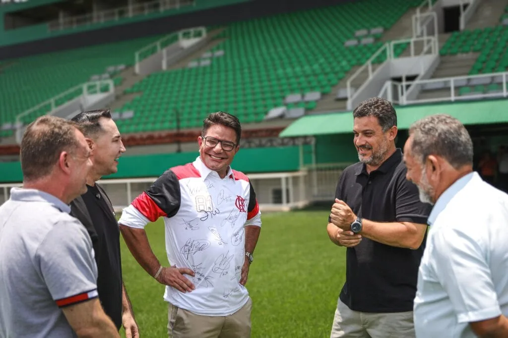 Flamengo deve participar de jogo histórico de reinauguração do Arena da Floresta em novembro