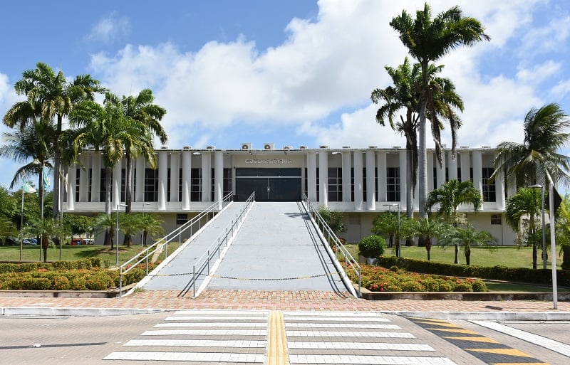 Governo altera ponto facultativo do dia do servidor público; veja nova data