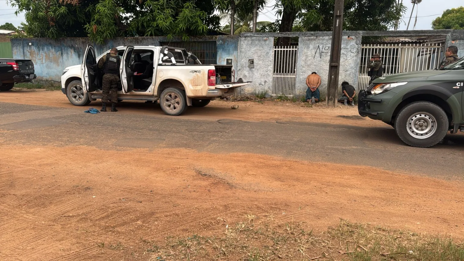 Homem invade residência mata o cunhado e atira na irmã