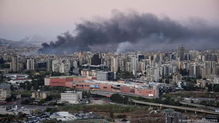 Israel ataca Beirute e Sul do Líbano; Irã promete resposta em caso de ataque