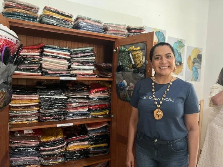 Mailza Assis inaugura Guarda-Roupa Social na Casa Abrigo do Juruá