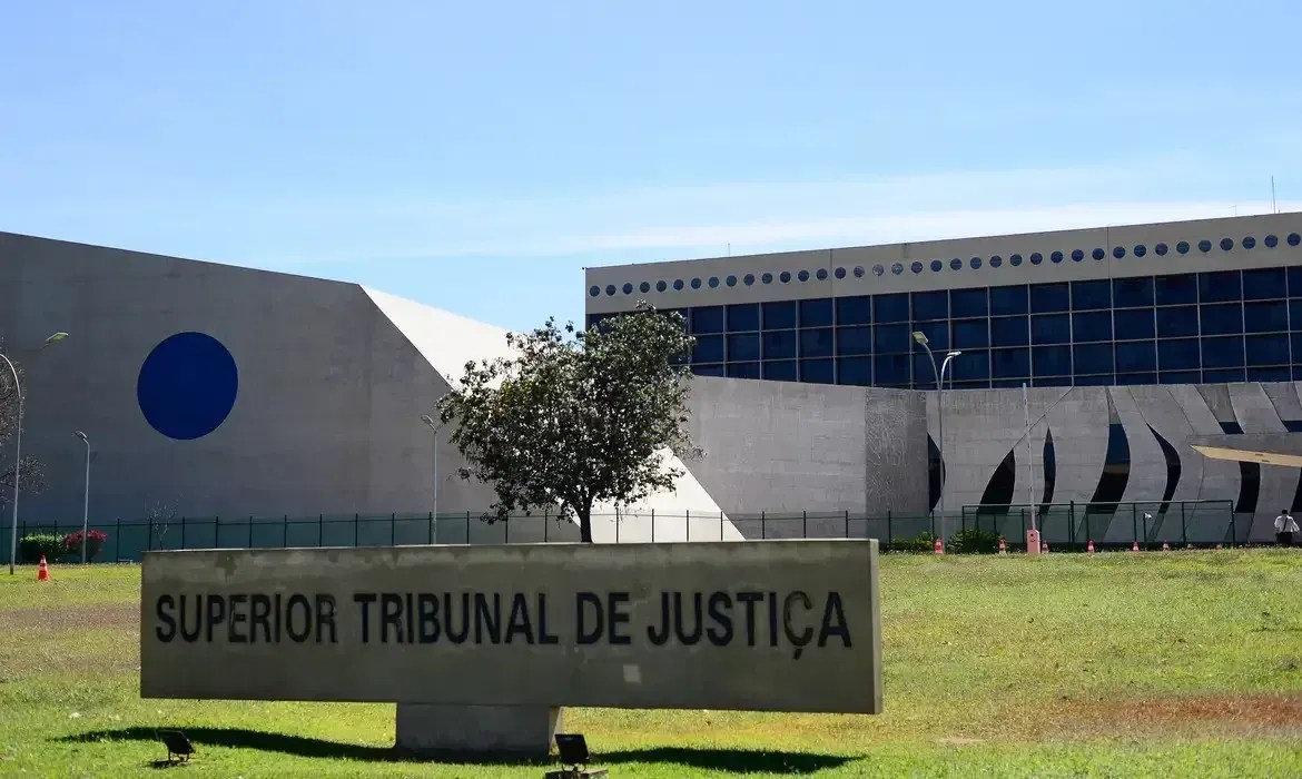 Motorista alcoolizado deve pagar pensão para vítima? Entenda julgamento no STJ