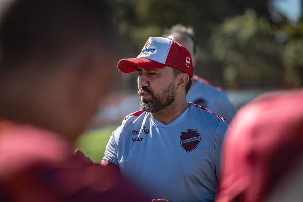 Potiguar Luizinho Lopes é desligado do Vila Nova; Ex-América assume equipe