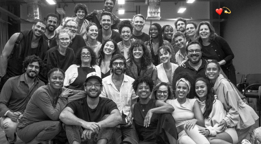 Bella Campos posta foto de elenco de “Vale Tudo“ reunido