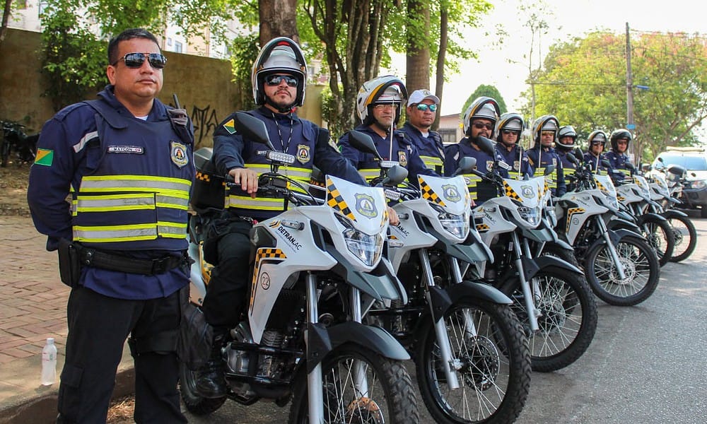 CCJ aprova porte de arma de fogo para agentes de trânsito