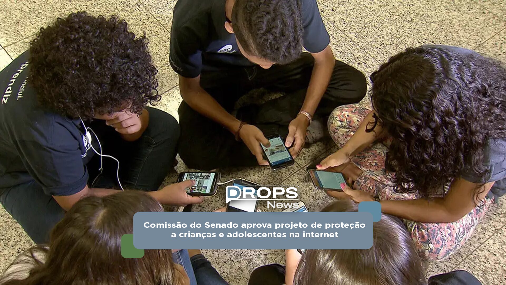 Comissão do Senado aprova projeto de proteção a crianças e adolescentes na internet